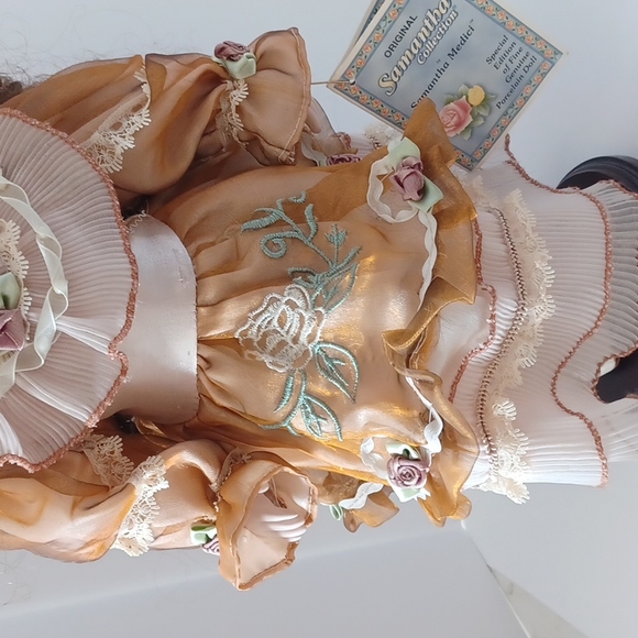 Samantha Collection by Samatha Medici Special Edition Porcelain Doll series2005 - Picture 3 of 11